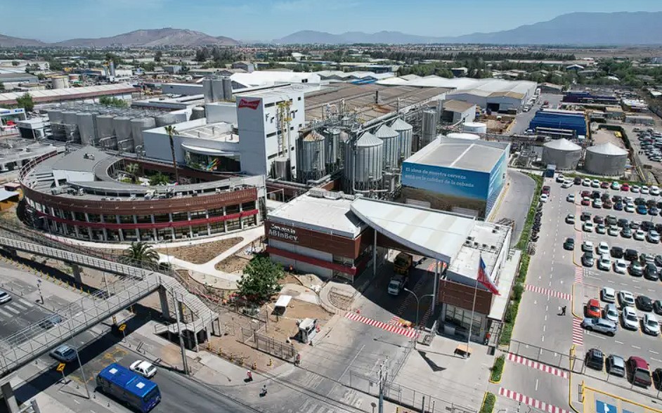 A la fecha, trece pilotos de startups chilenas se han piloteado/testeado en la planta de Cervecería AB inBev, ubicada en Quilicura.